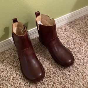 NWT UGG Leather Boots